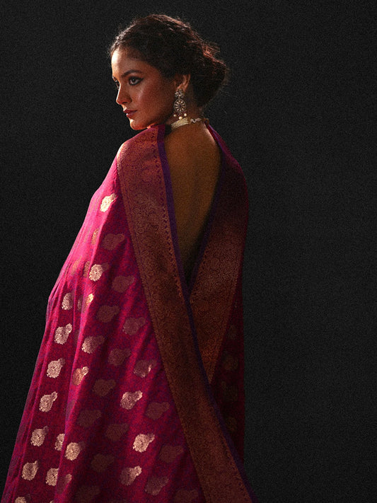 Magenta Woven Design Banarasi Silk Blend Saree With Unstitched Blouse Piece (Copy)